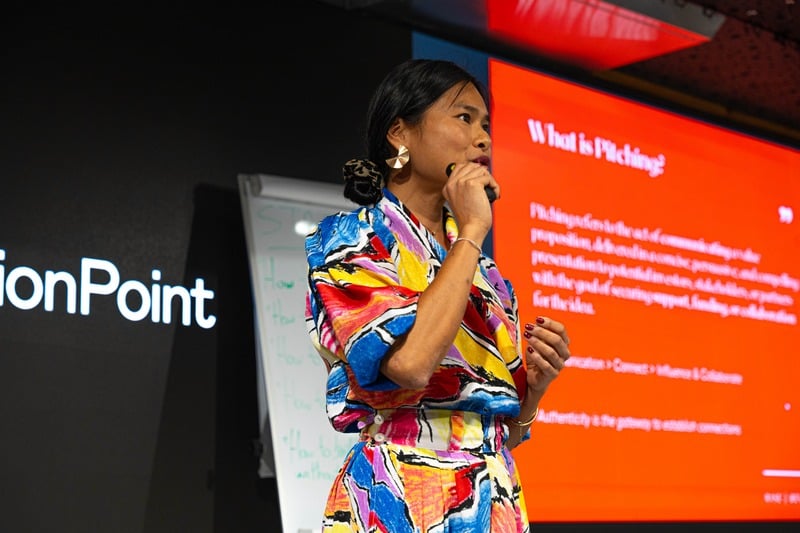 Marian Dang facilitating a session